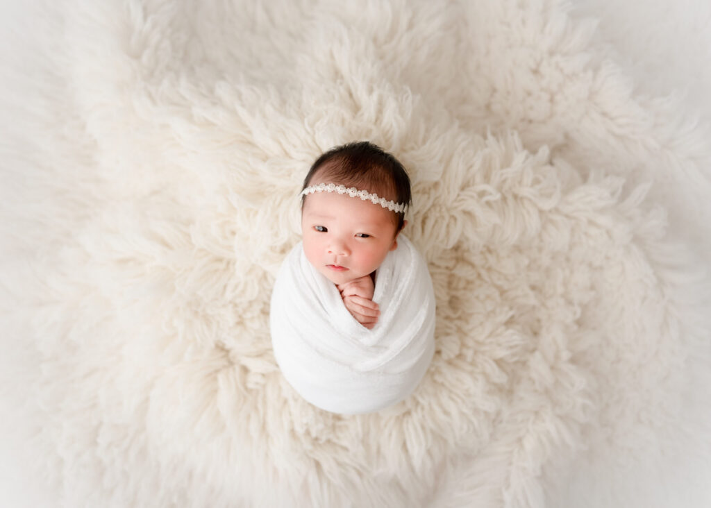 杉並区　ニューボーンフォト　出張撮影　白を基調とした赤ちゃんが主役の新生児写真